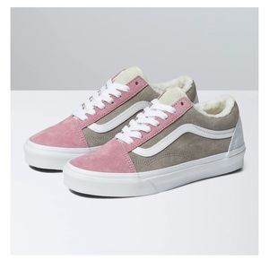 Vans Old Skool Pig Suede Sherpa Shoe